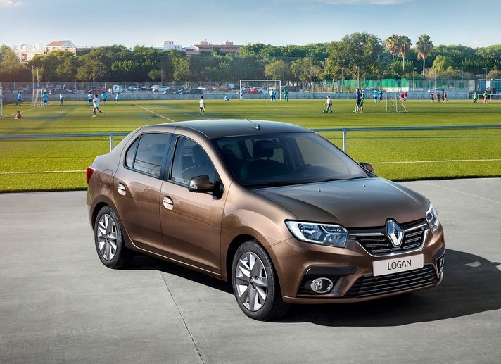 Названы семь главных недостатков седана Renault Logan